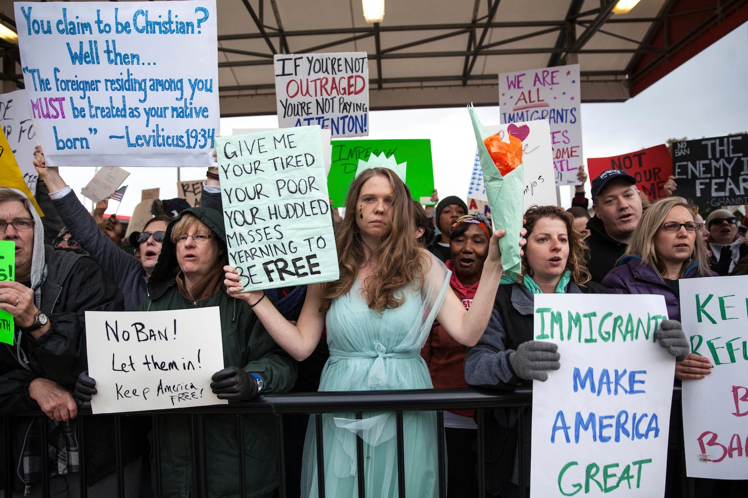 Atlanta Airport protests over immigration limits