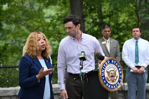 U.S. Rep. Lucy McBath and U.S. Sen. Jon Ossoff recently made federal campaign finance disclosures. They are seen here at an event in Peachtree Corners in August. (Hyosub Shin/hyosub.shin@ajc.com)