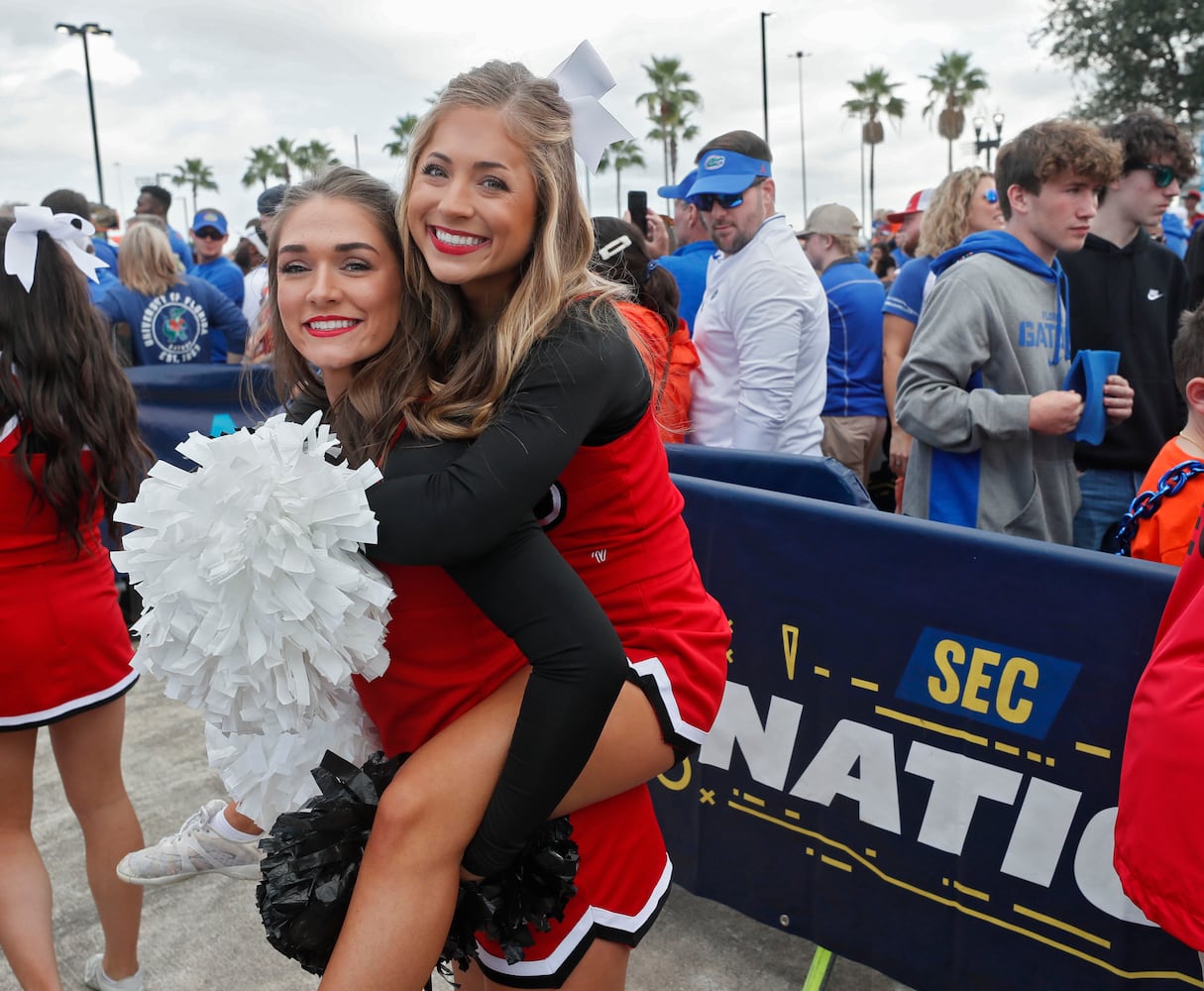 Photos: The scene at the Georgia-Florida game Saturday