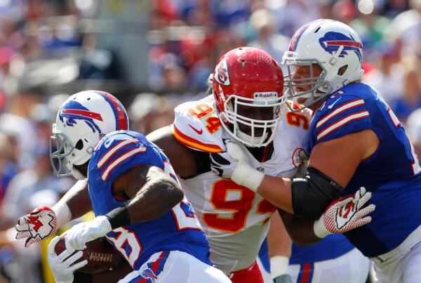 SEPTEMBER 2012 FILE PHOTOGRAPH/THE ASSOCIATED PRESS Tyson Jackson, drafted by Kansas City third overall in 2009, has agreed to terms with the Falcons.