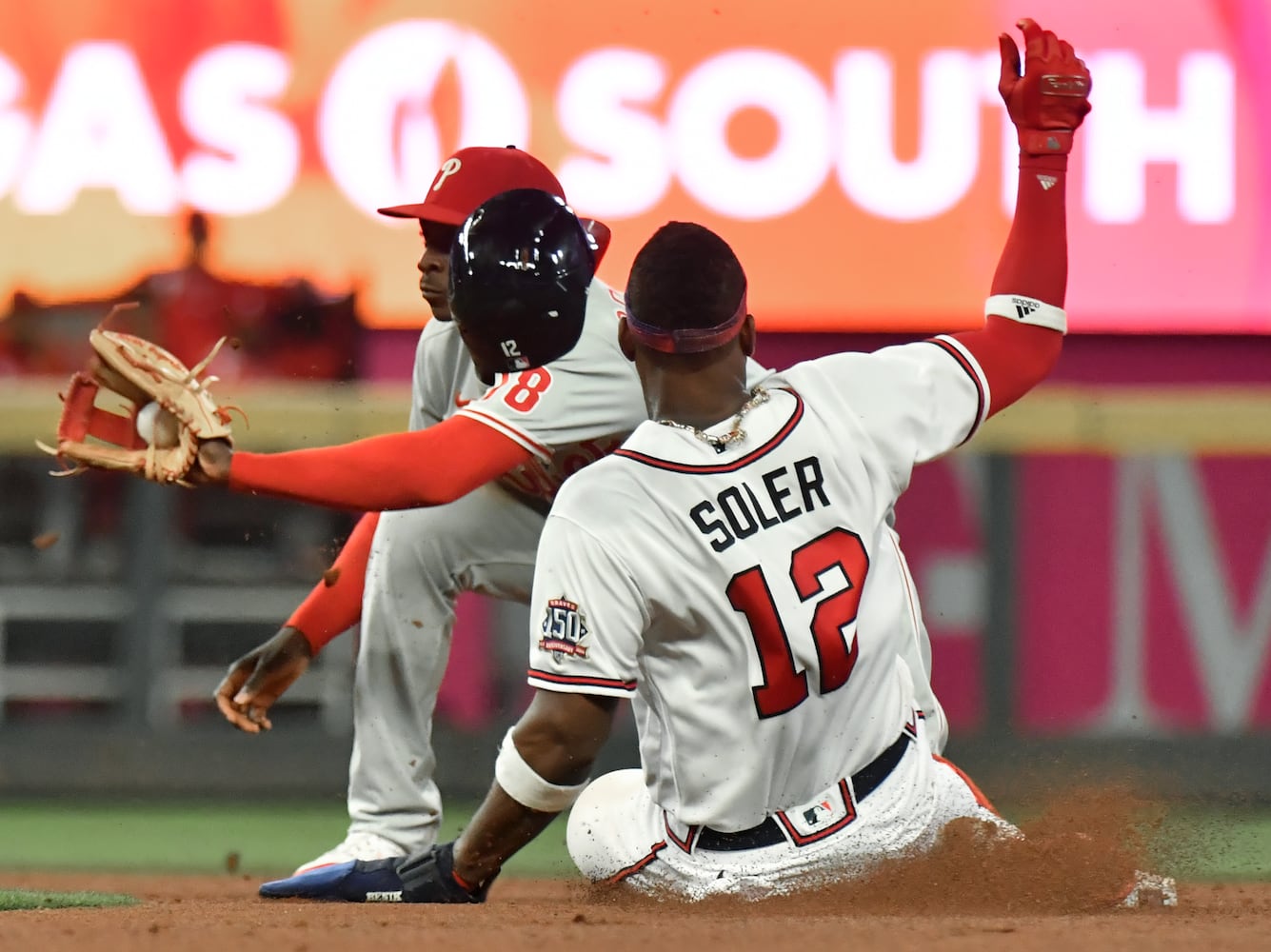 Braves-Phillies photo