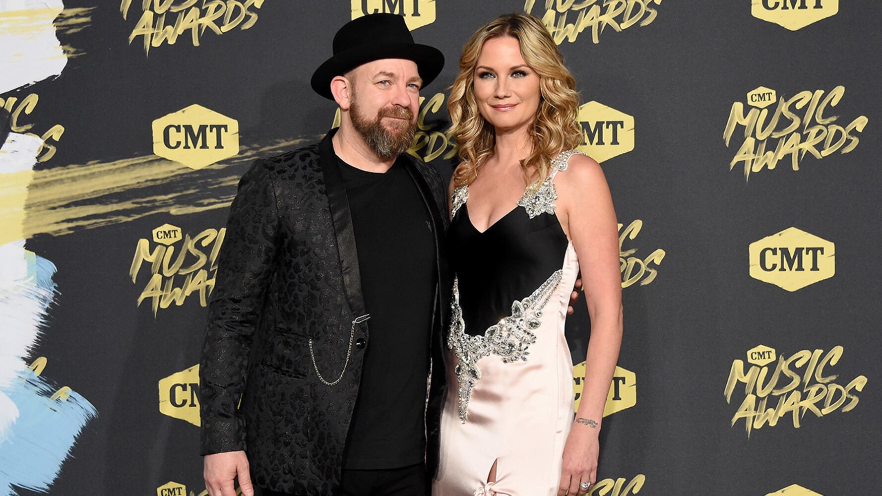 Photos: 2018 CMT Music Awards red carpet