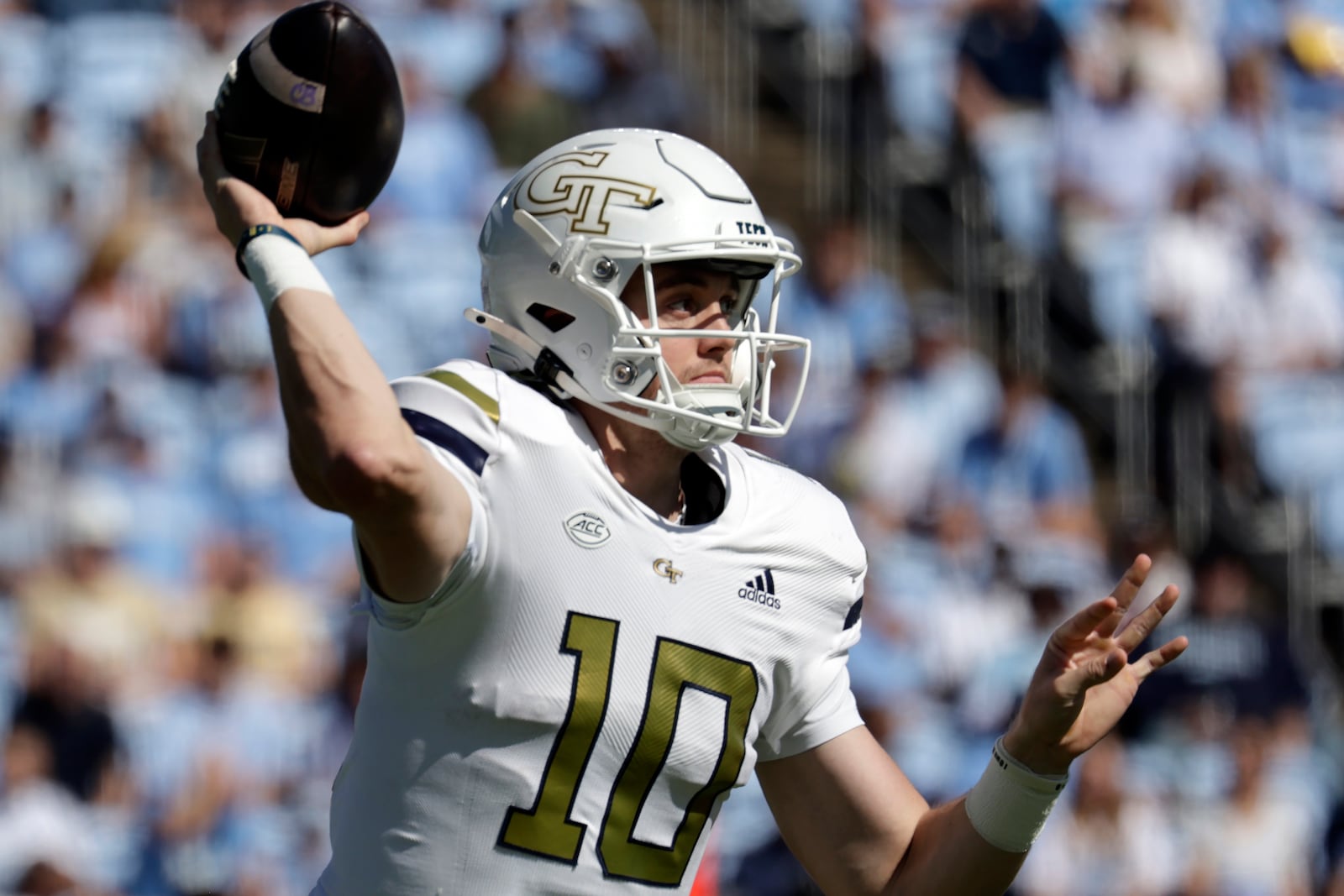 Georgia Tech quarterback Haynes King (10) throws a pass during the first half of an NCAA college football game against North Carolina, Saturday, Oct. 12, 2024, in Chapel Hill, N.C. (AP Photo/Chris Seward)