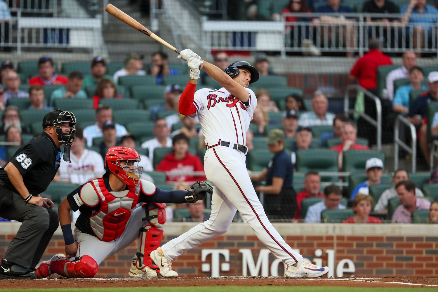 051023 BRAVES PHOTO