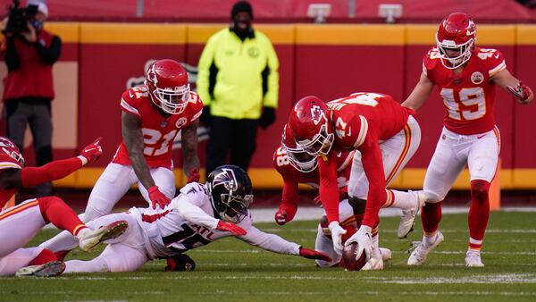 Kansas City Chiefs linebacker Darius Harris (47) recovers a fumble by Atlanta Falcons wide receiver Brandon Powell (15) during the second half Sunday, Dec. 27, 2020, in Kansas City, Mo. (Jeff Roberson/AP)