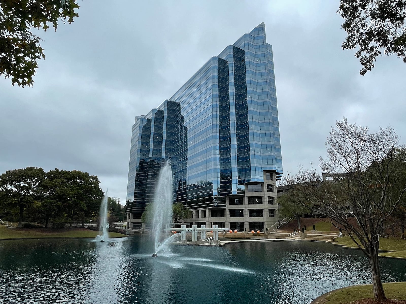 The 7000 Central Park building in Sandy Springs was the temporary home of The Atlanta Journal-Constitution from 2021-2023. (Pete Corson/AJC)