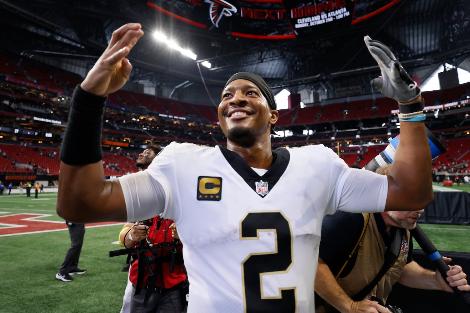 Saints quarterback Jameis Winston reacts as he leaves the field Sunday in Atlanta. (Miguel Martinez / miguel.martinezjimenez@ajc.com)
