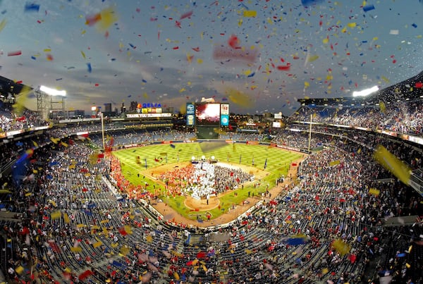 The Braves closed down Turner Field with one final giant tomahawk chop and confetti on Sunday, October 2, 2016. HYOSUB SHIN / HSHIN@AJC.COM