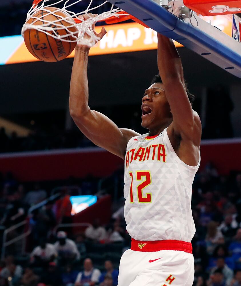 Photos: Hawks open season with win over the Pistons