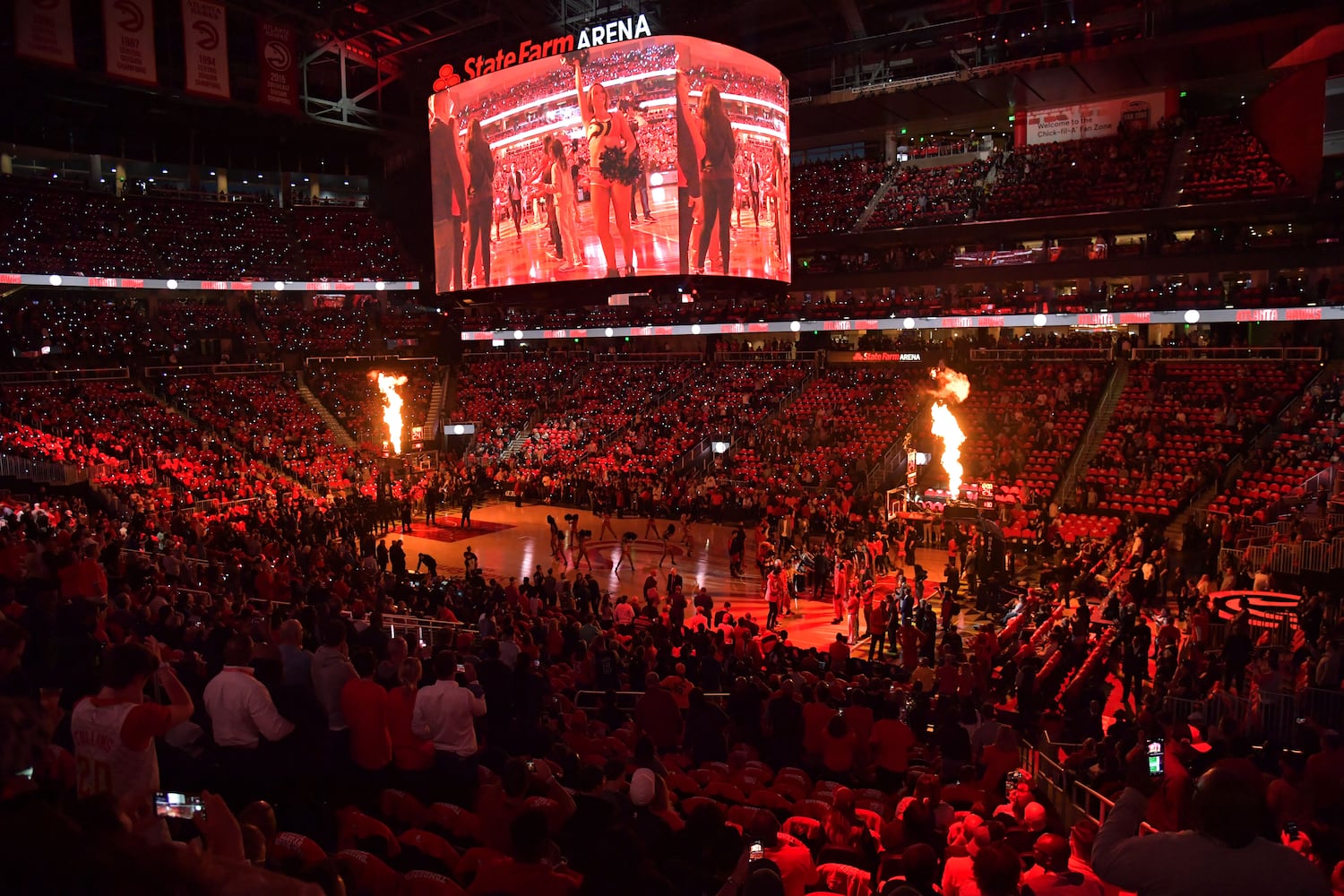 Photos: Hawks rally to beat Mavs in home opener