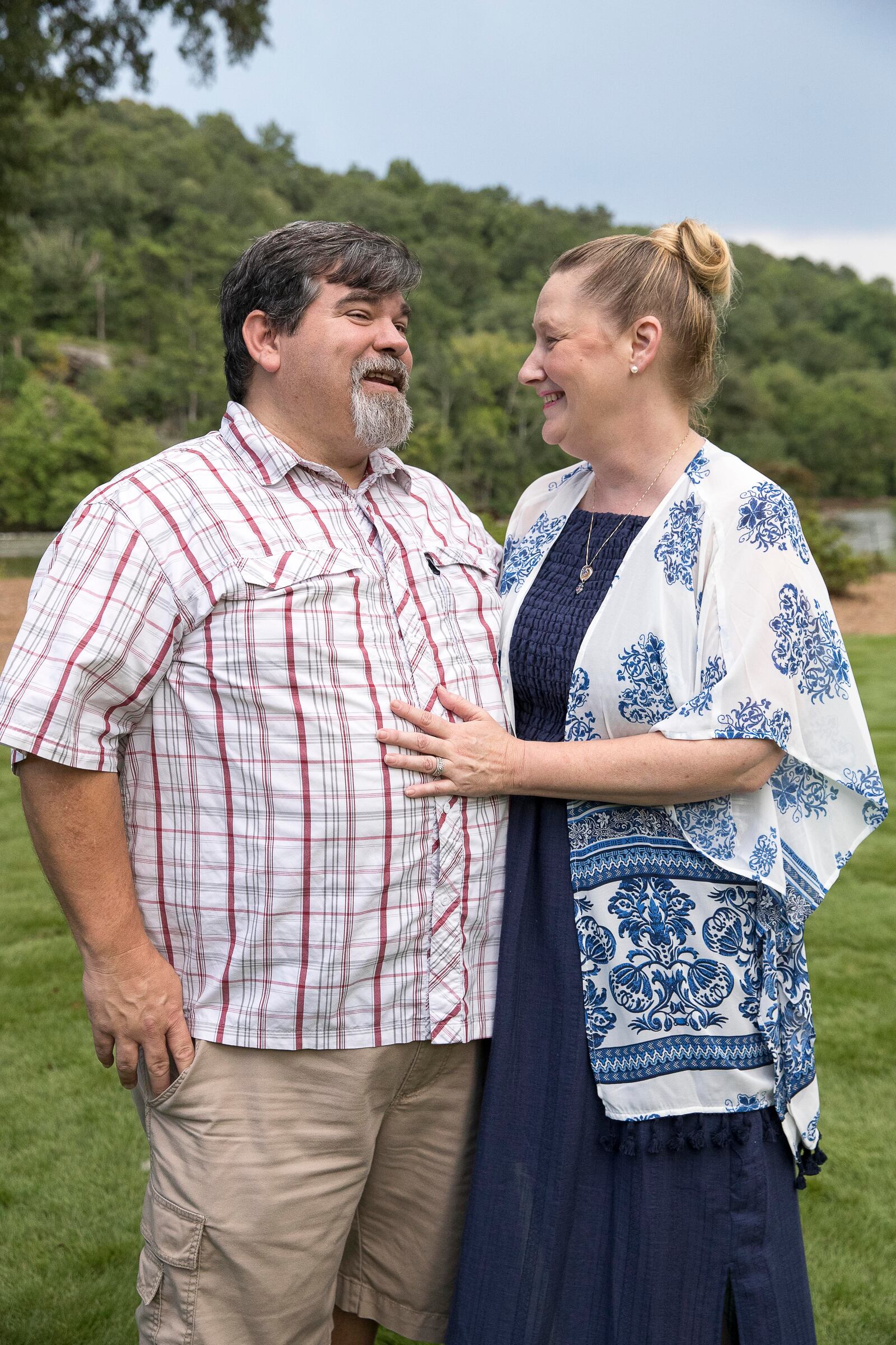 08/07/2018 -- Atlanta, Georgia -- Amy and Derron Delaney pose for a portrait at their apartment complex in Atlanta, Tuesday, August 7, 2018. The two have been married for more than 20 years.  (ALYSSA POINTER/ALYSSA.POINTER@AJC.COM)