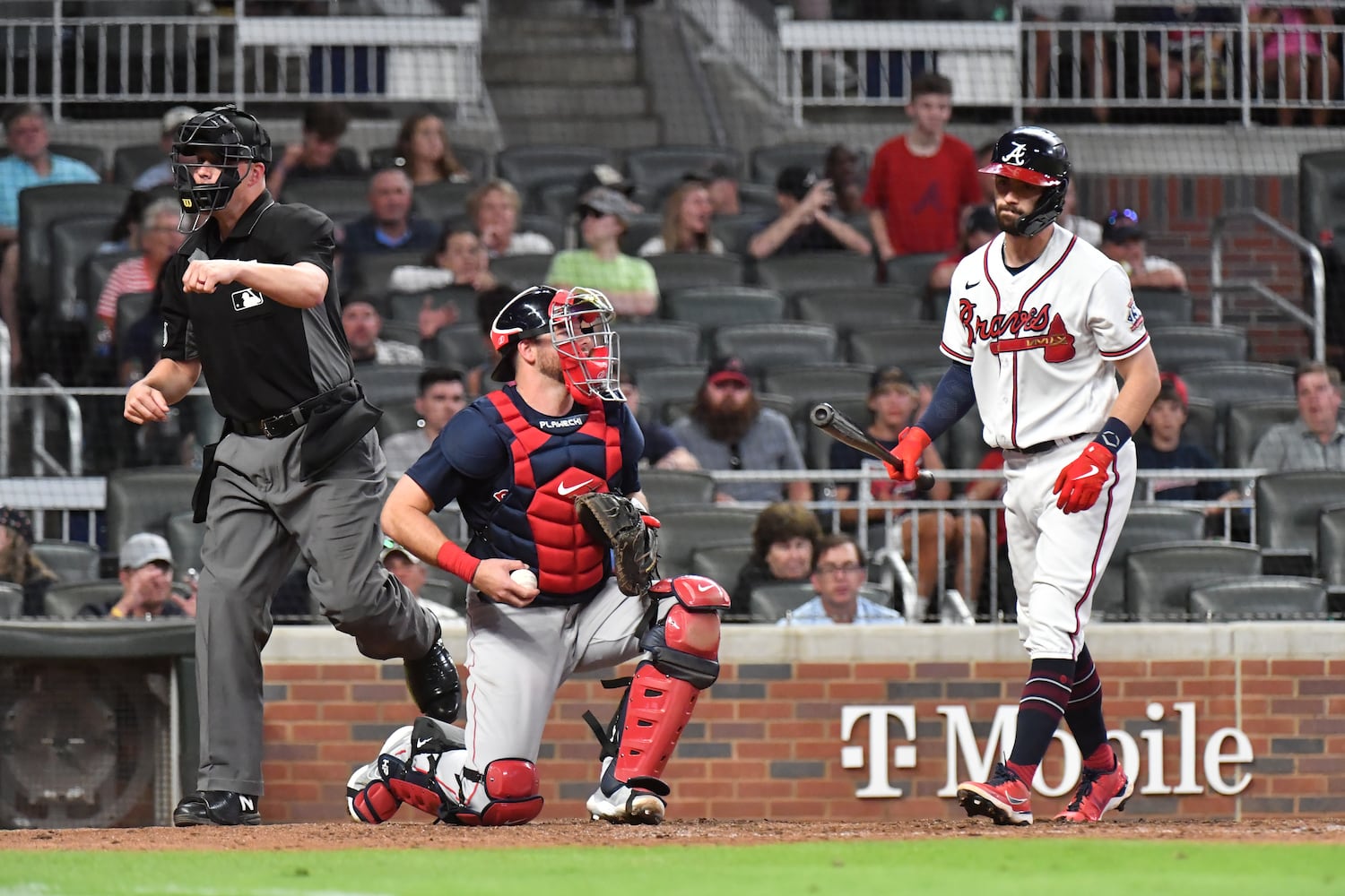 Atlanta Braves vs Boston Red Sox game