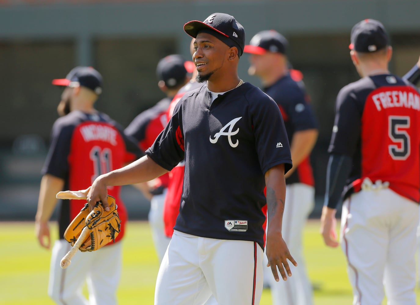 Photos: Braves get in some practice before the playoffs