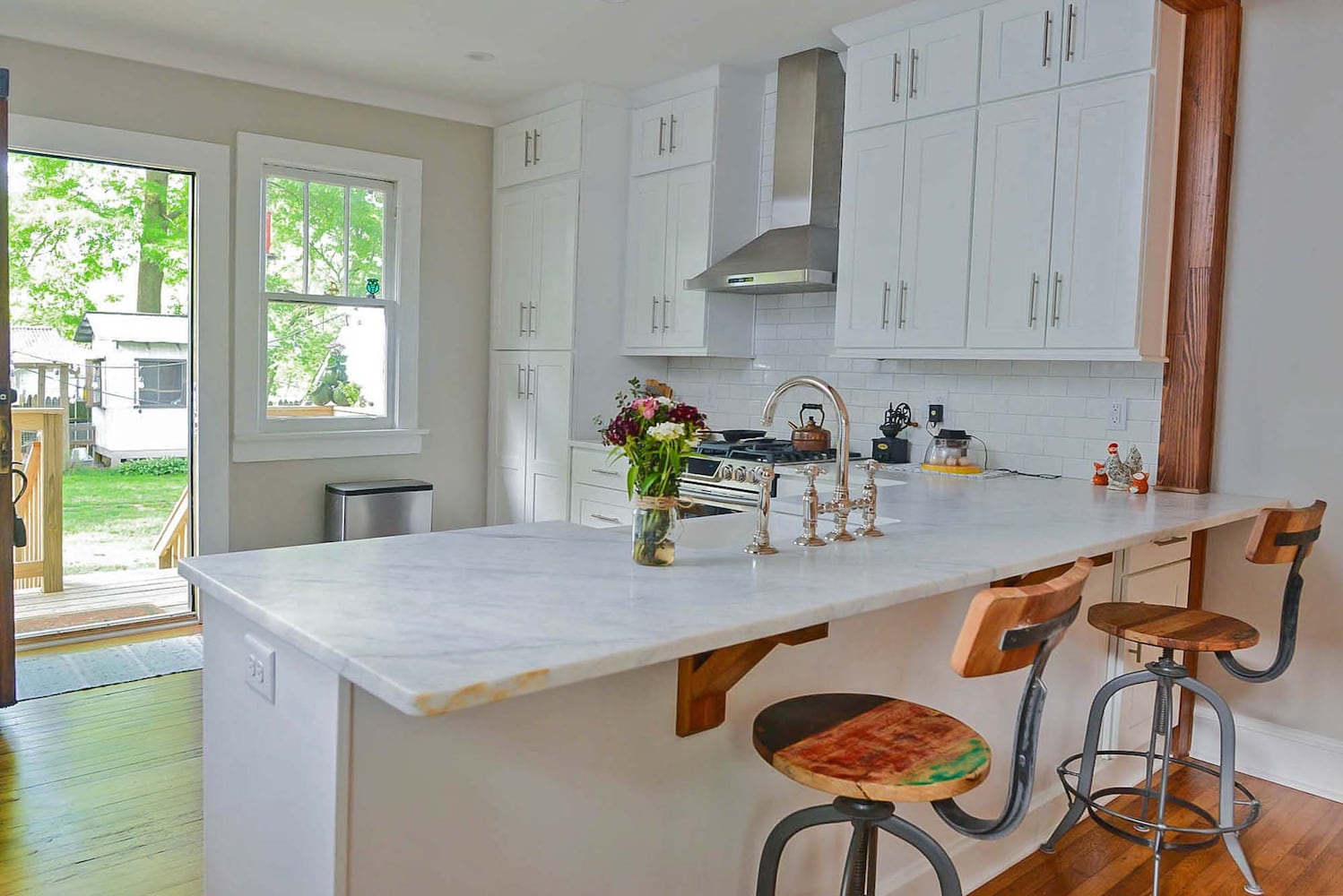 Photos: Kirkwood Craftsman bungalow features adorable matching chicken coop