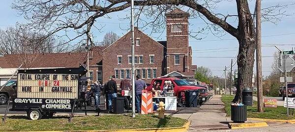 The Grayville, Illinois, Chamber of Commerce hosted a cookout for eclipse-watchers in Grayville, Illinois.