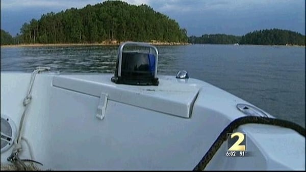 Crews join another round of searching for missing teen at Lake Lanier