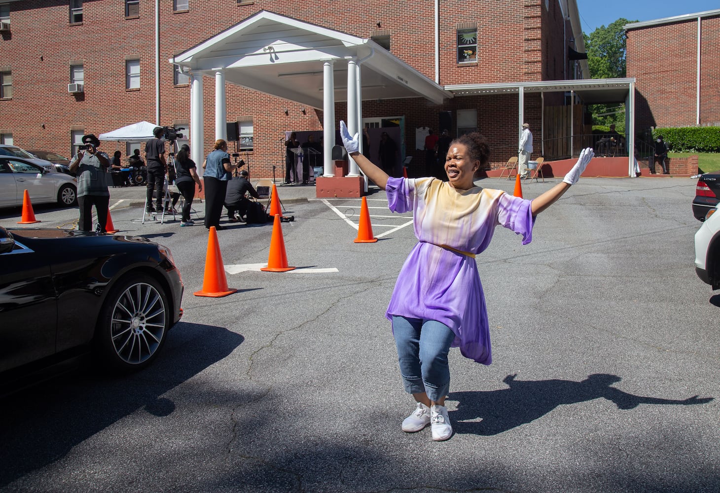 PHOTOS: Drive-thru service at New Beginning Full Gospel Baptist Church