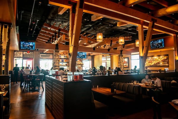 Lazy Dog Restaurant and Bar Peachtree Corners interior. Photo credit- Mia Yakel.