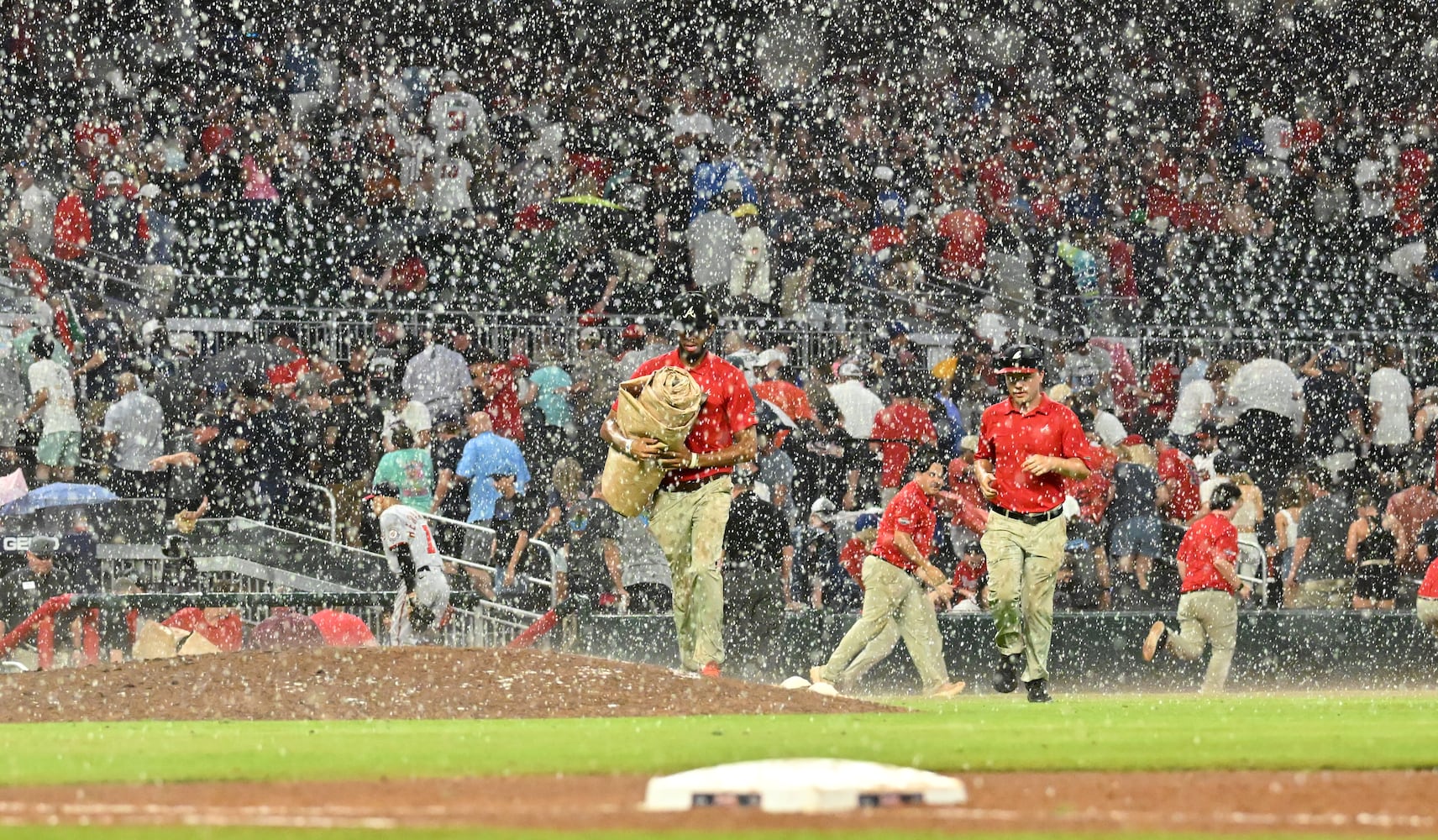 Braves-Nationals Friday photo