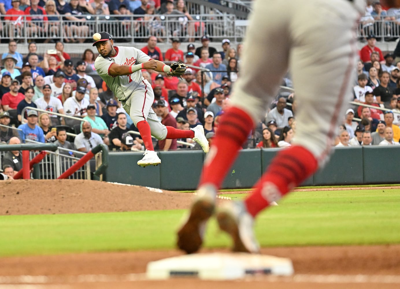 Braves-Nationals Friday photo