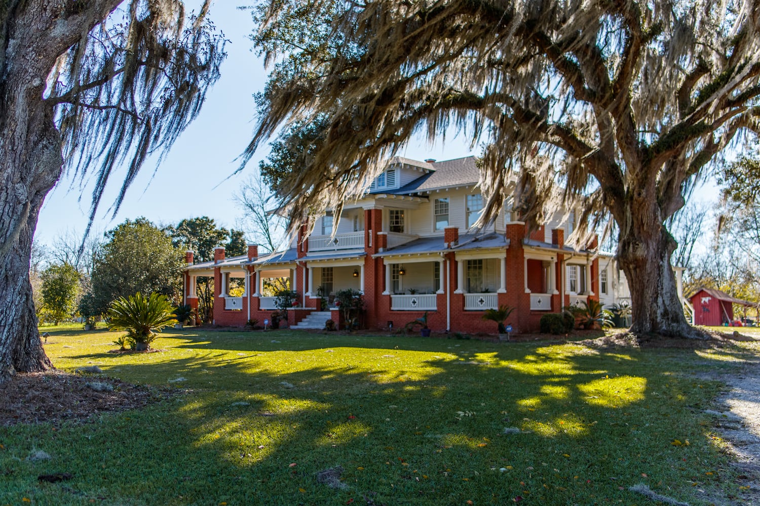 Grow bananas, pecans and more on your own personal Georgia estate for $2 million