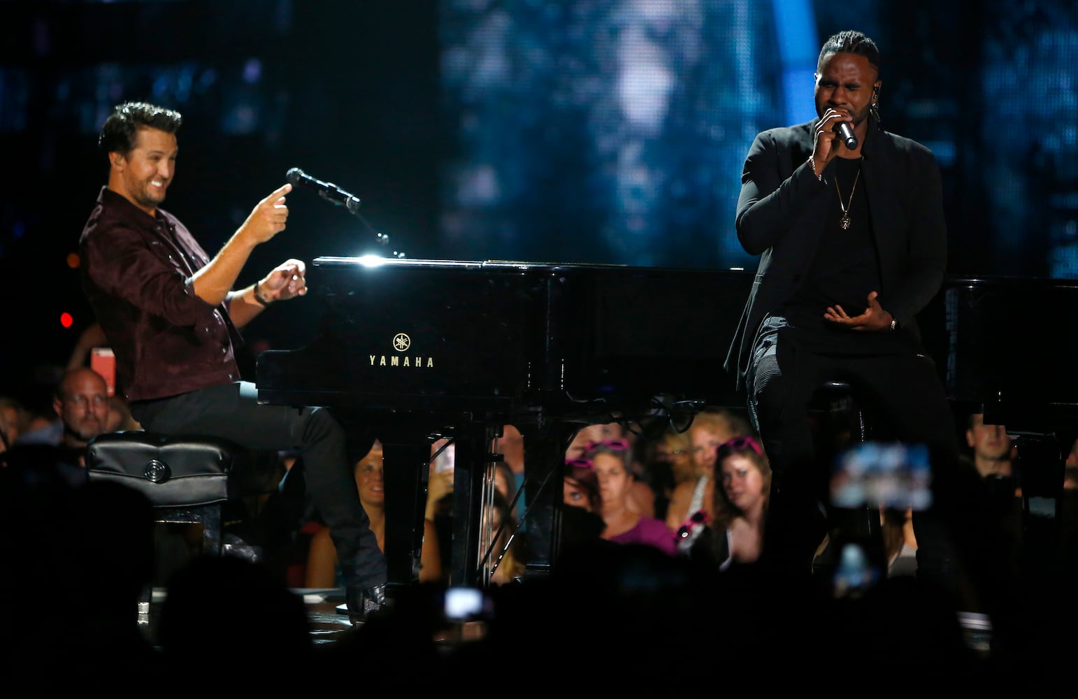 Photos: Keith Urban, Carrie Underwood win big at CMT Music Awards show