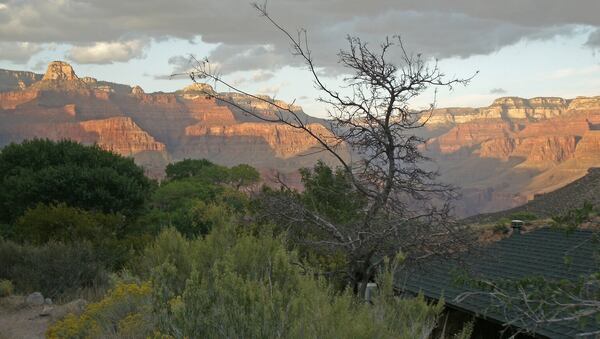 With the ranger station at bottom right, expansive views open beyond Indian Garden Campground. (David Roknic/Chicago Tribune/TNS)