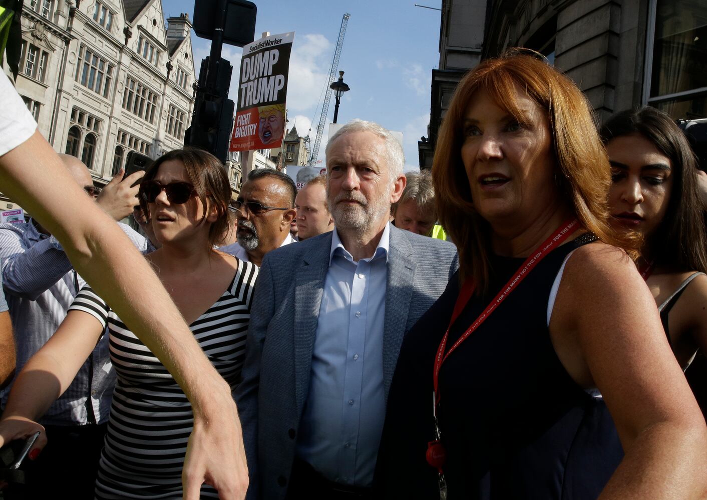 Photos: Protesters greet Trump during UK visit