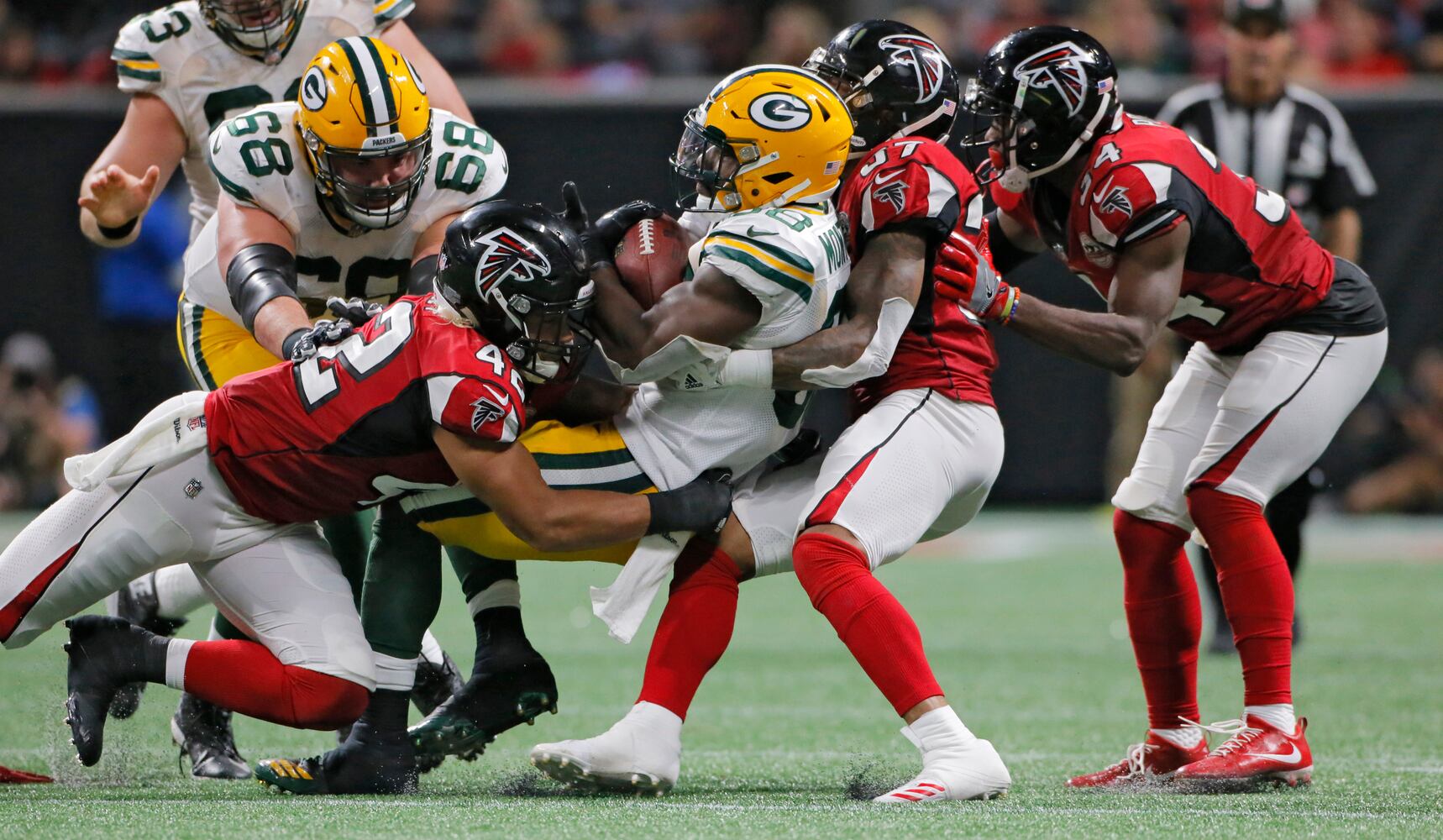 Photos: Falcons cruise to a win over the Packers