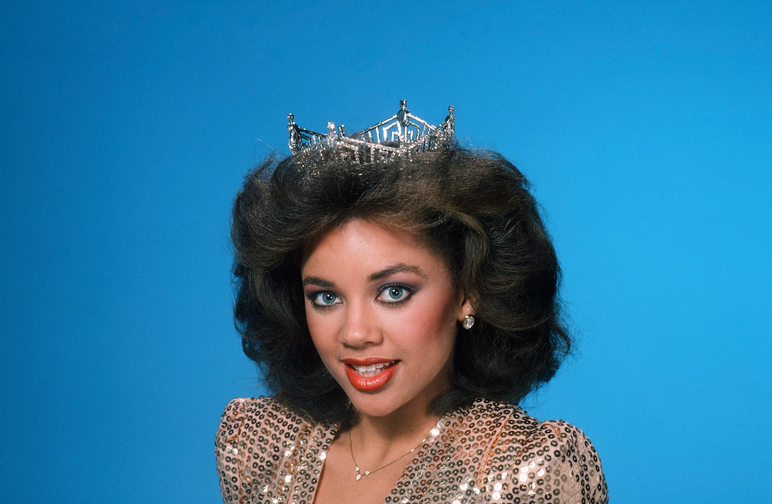 Vanessa Williams crowned Miss America