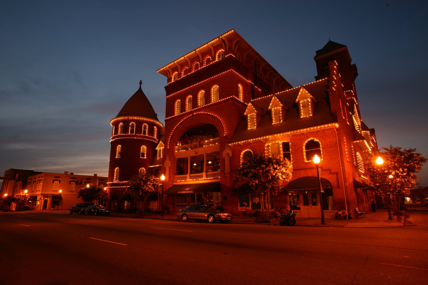 Would you buy one of Georgia’s haunted houses?