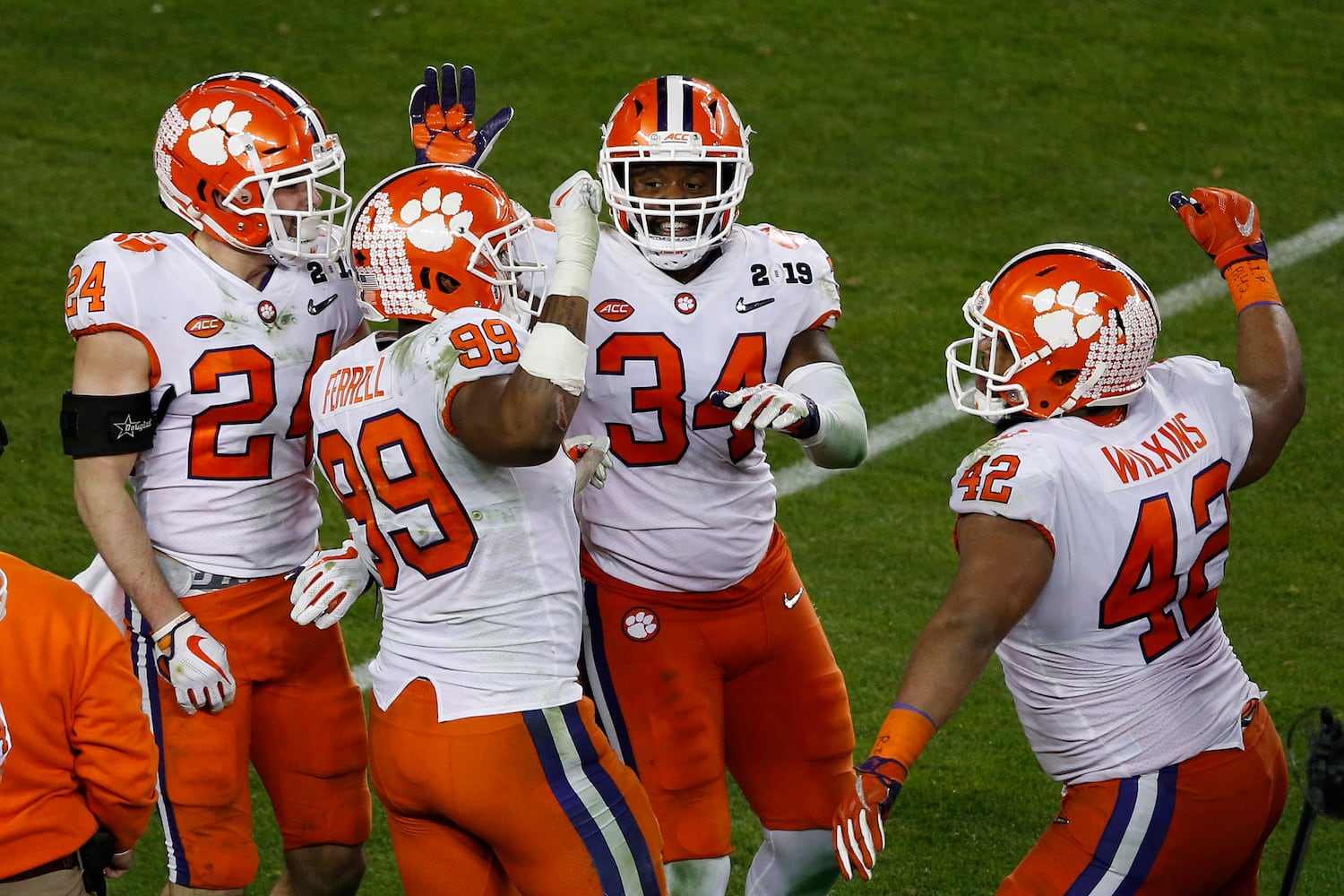 Photos: Alabama, Clemson meet in national championship game