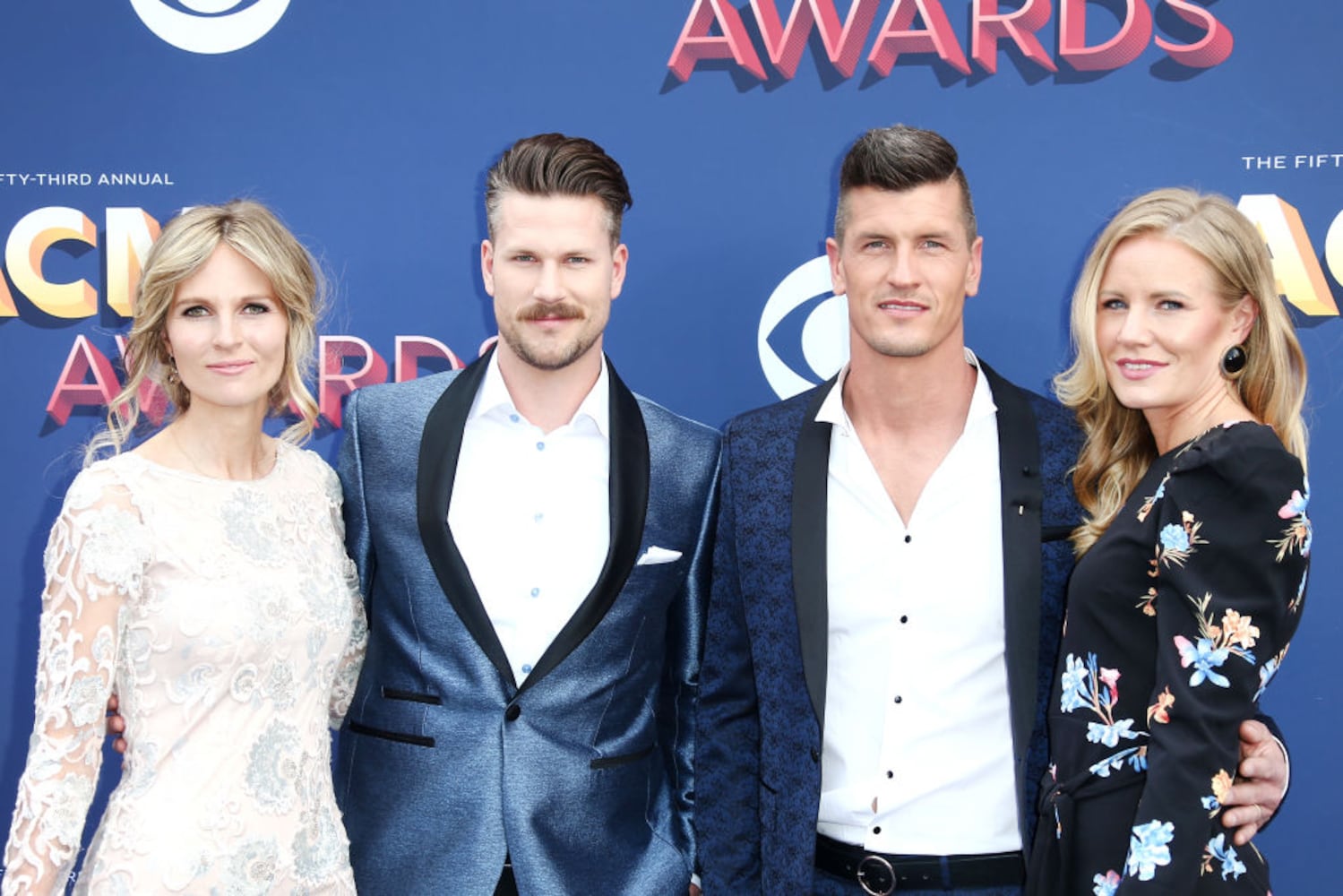 2018 acm awards red carpet