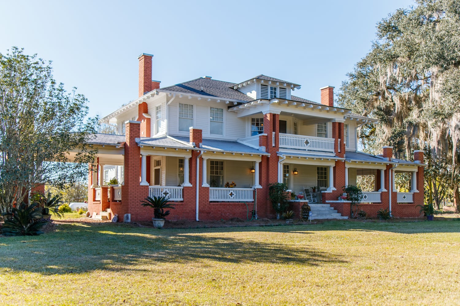 Grow bananas, pecans and more on your own personal Georgia estate for $2 million