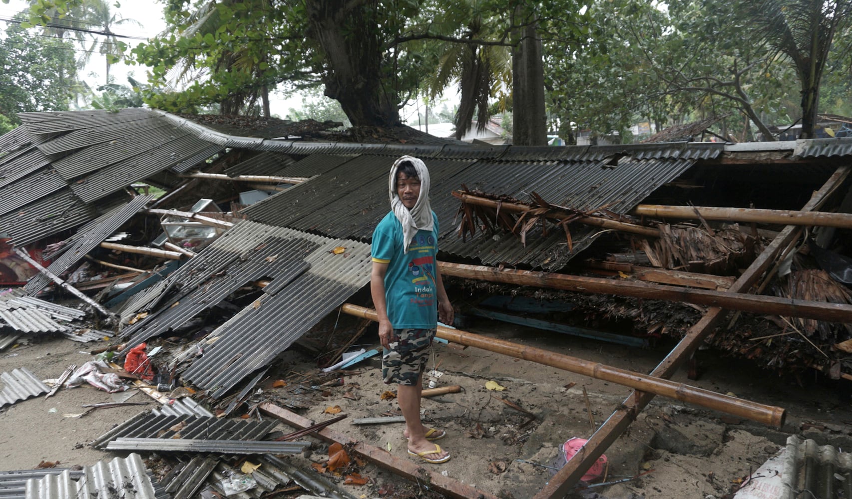 Photos: Tsunami devastates Indonesia