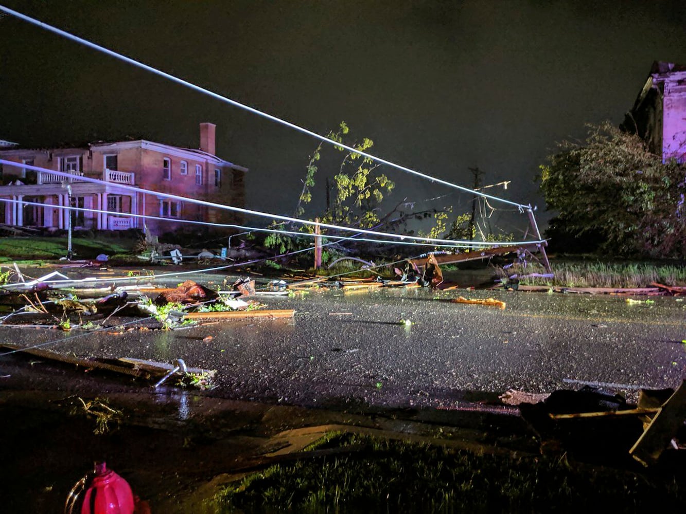 Photos: Deadly tornadoes sweep through Missouri