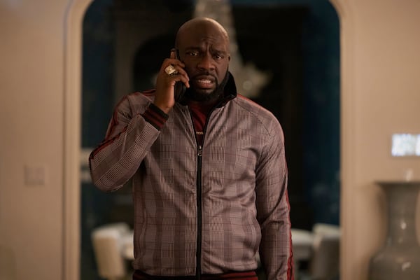 Omar Dorsey plays former NFL player Ray Mayfield in Max's "Bookie."