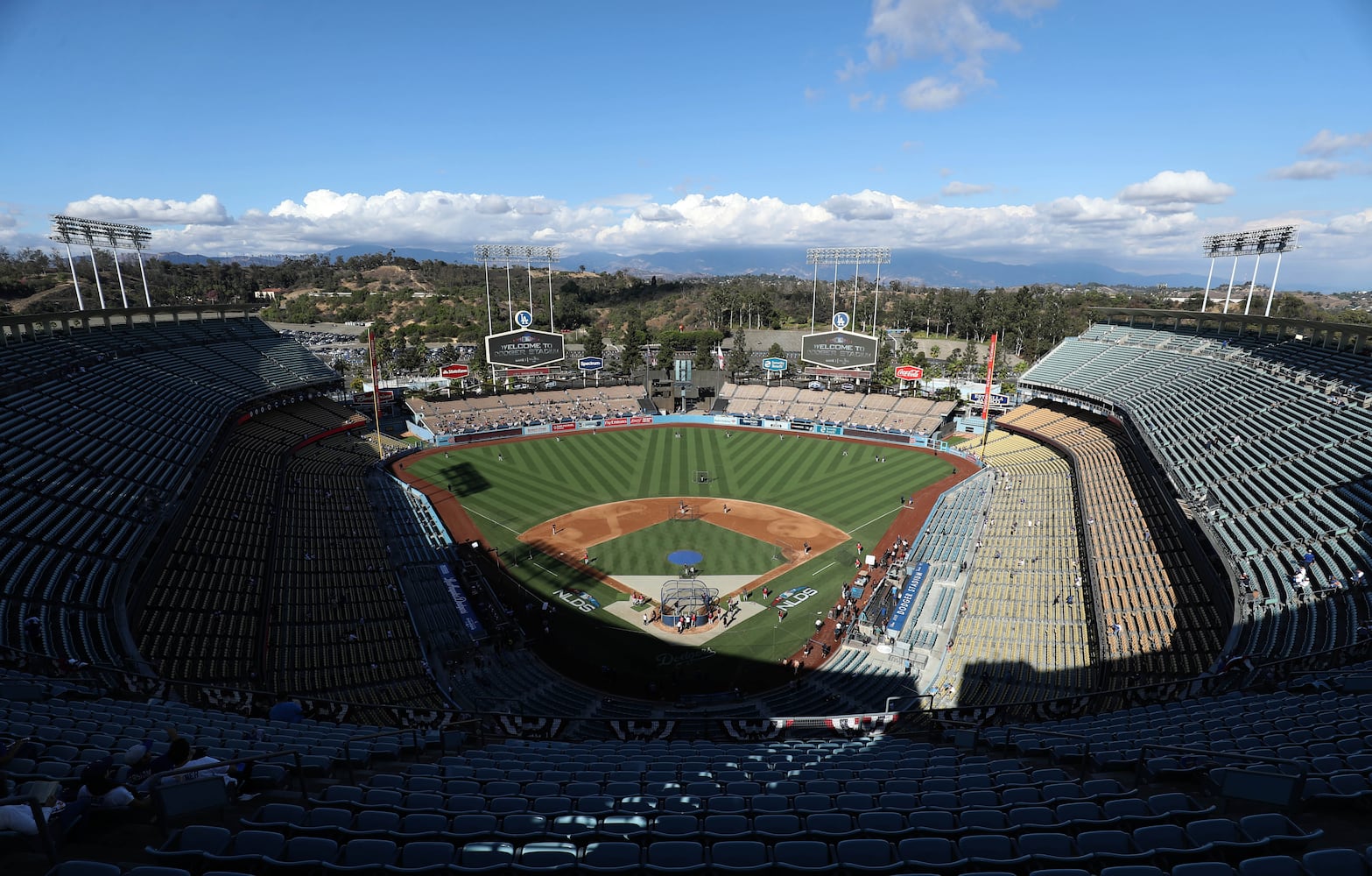 Photos: Braves begin playoffs against Dodgers