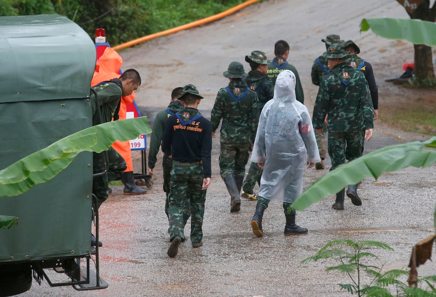 Photos: Rescuers work to free soccer team, coach trapped in Thai cave