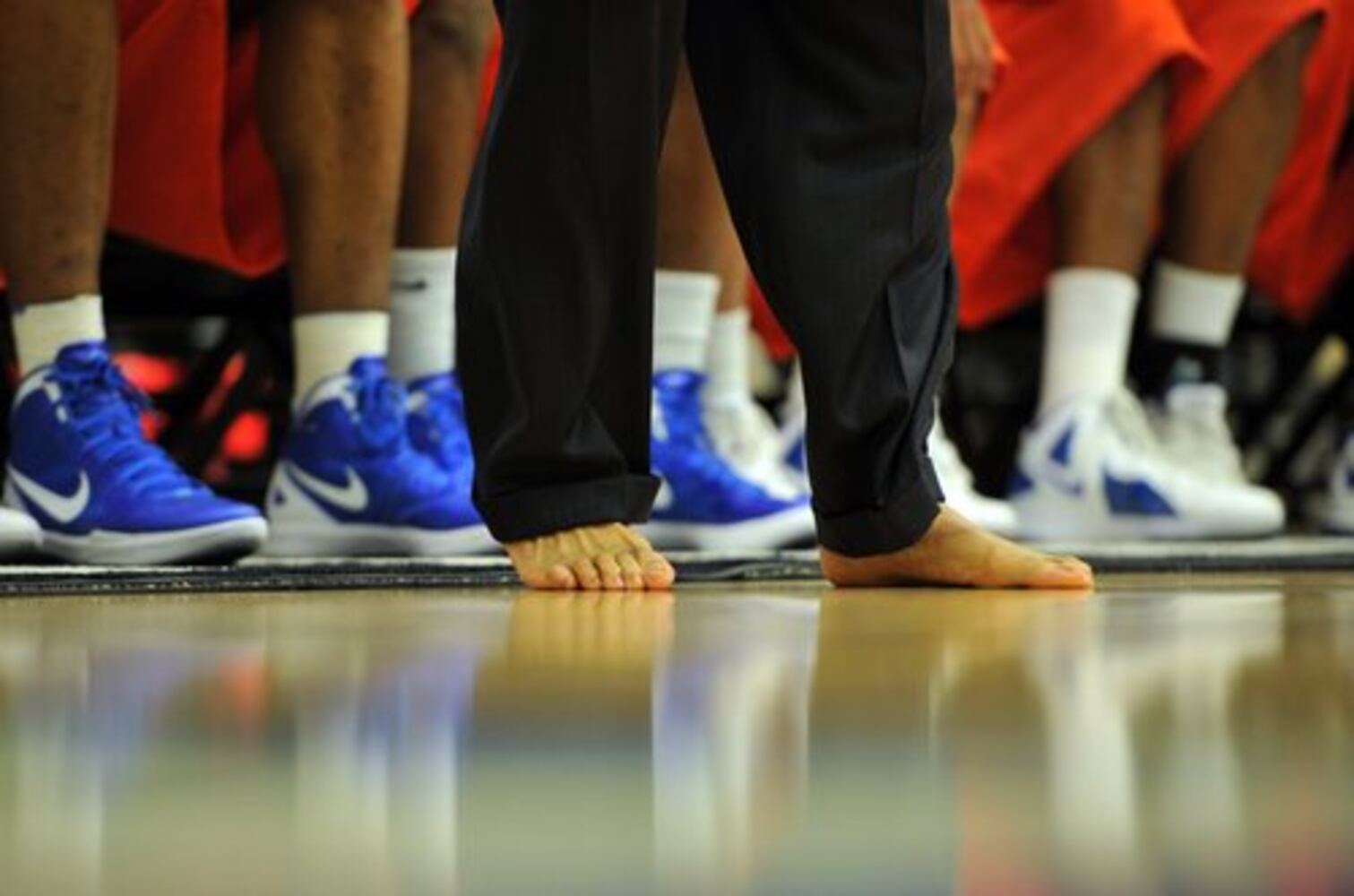 Georgia State coach goes barefoot in game