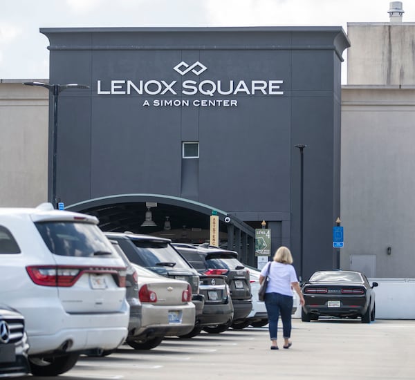 09/21/2021 — Atlanta, Georgia — The exterior of Lenox Square Mall in Atlanta, Tuesday, September 21, 2021.  The mall’s owner Simon Property Group announced the curfew policy, which they dubbed the “youth supervision program,” earlier in September, but it went into effect Tuesday, September 21. Lenox now requires anyone under 18 to be accompanied by their parent or an adult who is 21 or older after 3 p.m. each day. One adult may accompany up to four youths.(Alyssa Pointer/Atlanta Journal Constitution)