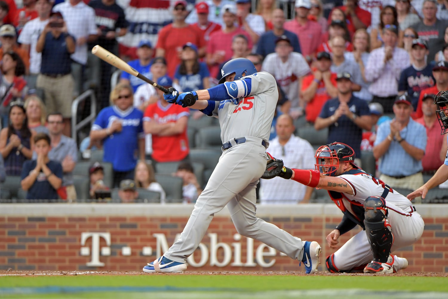 Photos: Braves, Dodgers meet in Game 4 of National League Division Series