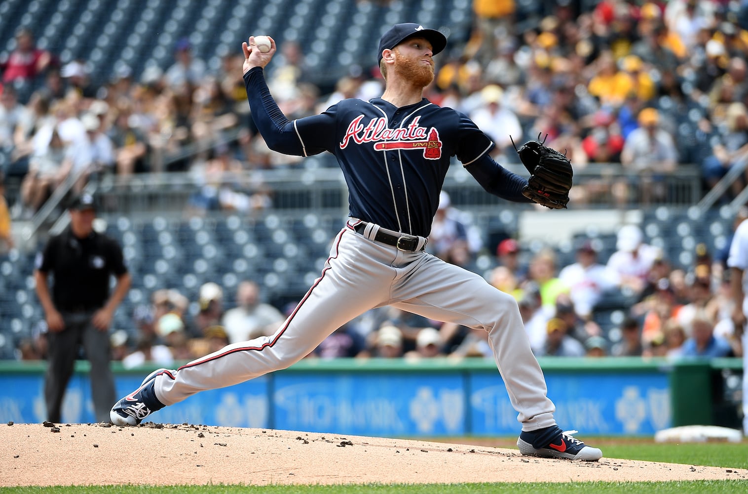 Photos: Braves, Pirates meet in series finale