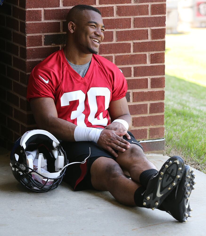 Photos: Falcons get a look at rookies at mini-camp