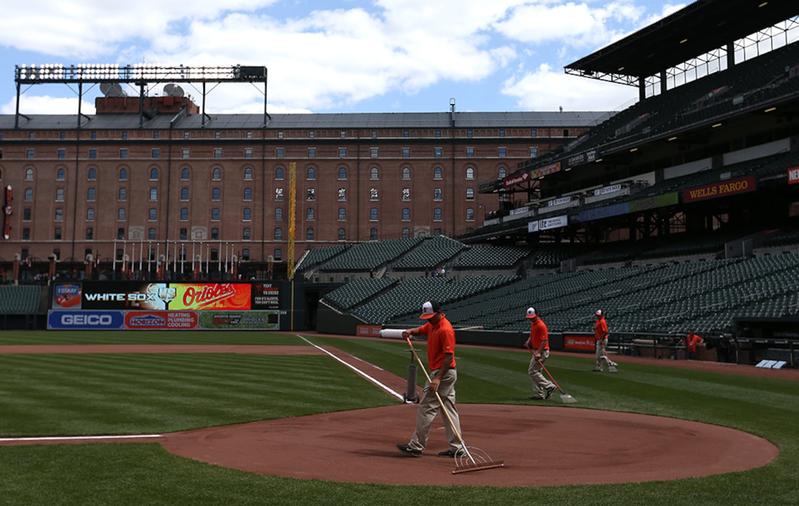 First game in major league history played behind closed doors