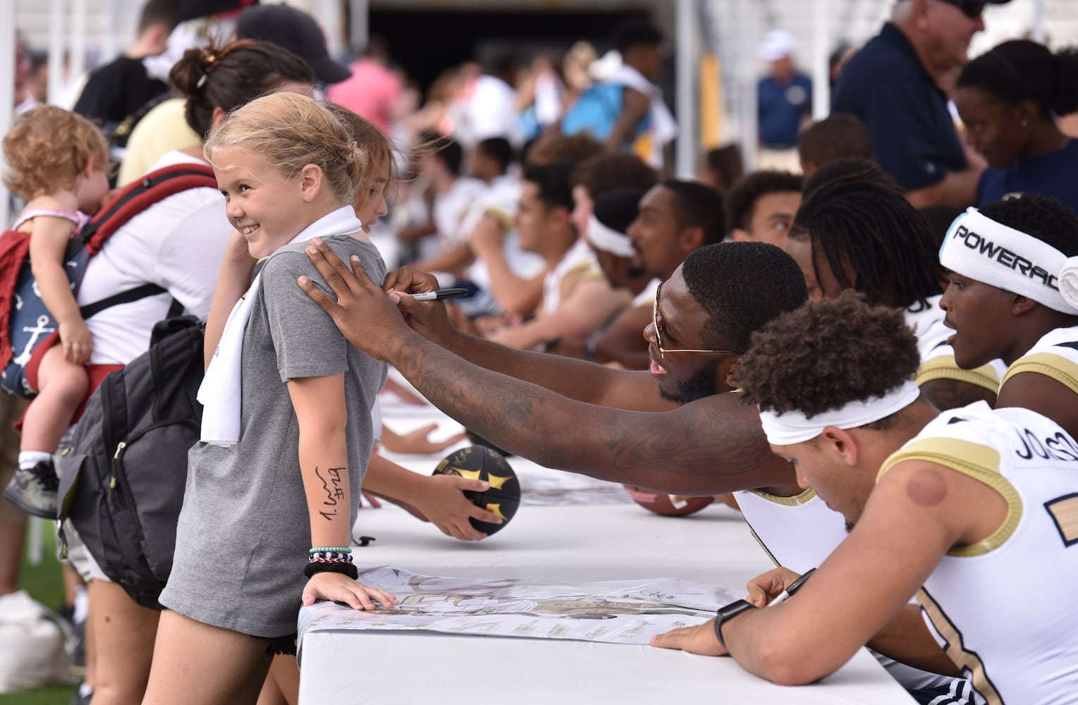 Photos: Fan day at Georgia Tech