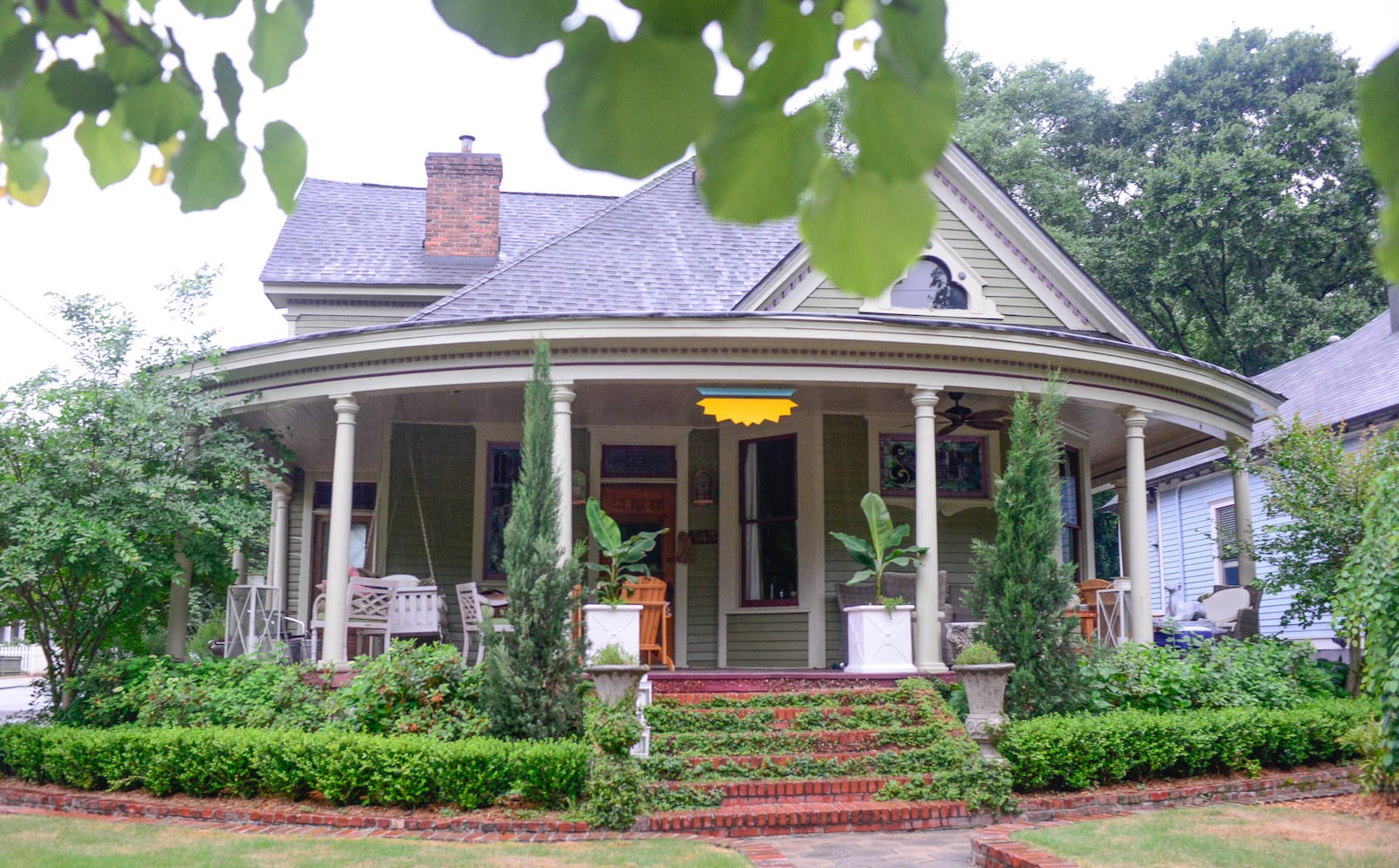 Grant Park Victorian tour home showcases ‘soft masculine’ style