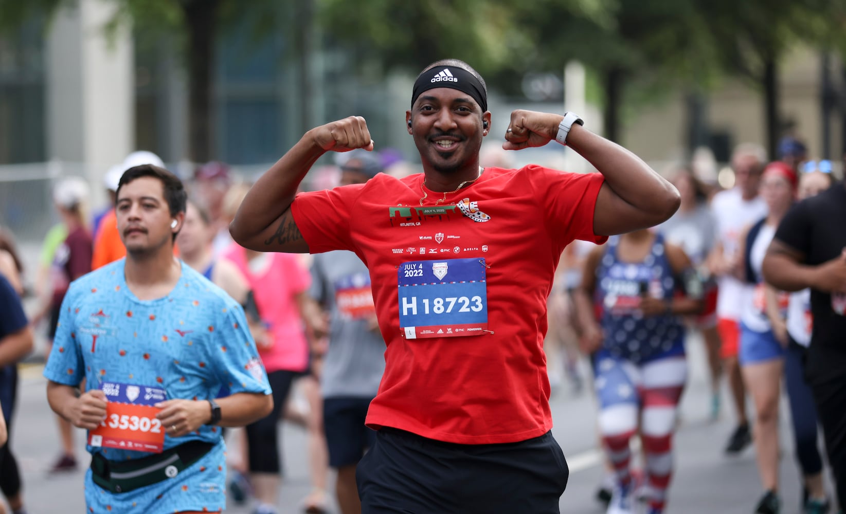 Runners in the 53rd running of the Atlanta Journal-Constitution Peachtree Road Race in Atlanta on Monday, July 4, 2022. (Jason Getz / Jason.Getz@ajc.com)