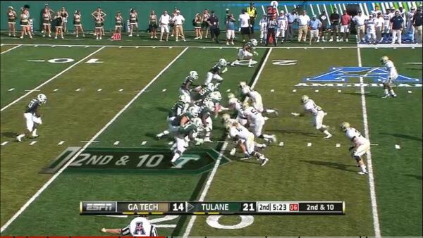 At the snap, Harrell and Davis press into the line. Rook-Chungong goes wide, taking on left tackle Arturo Uzdavinis.