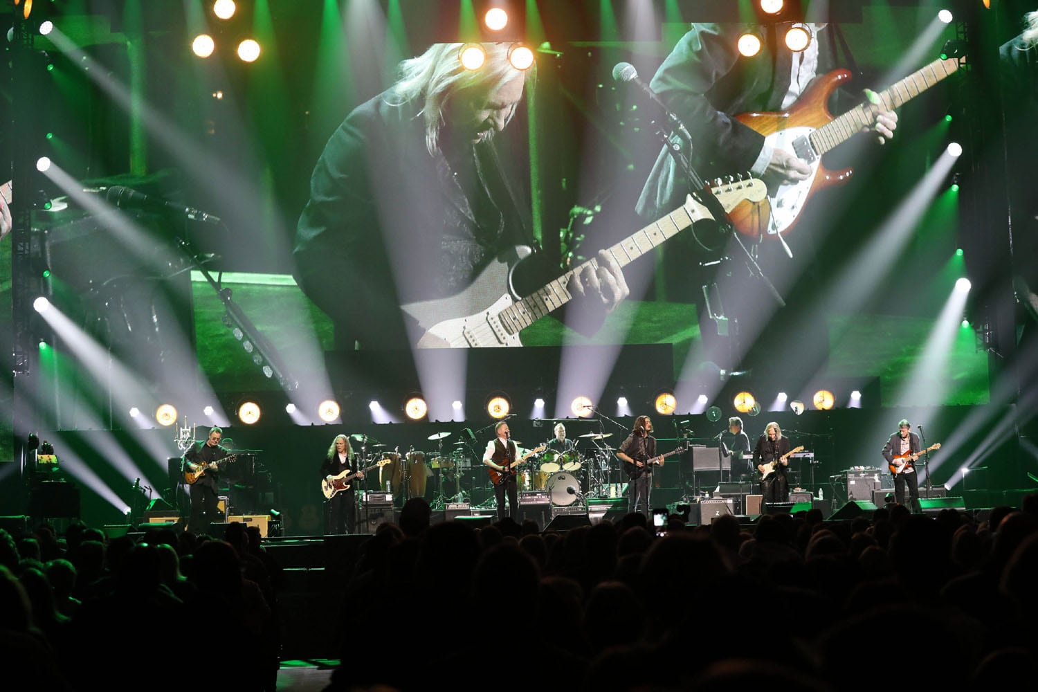 PHOTOS: The Eagles perform at State Farm Arena 2020